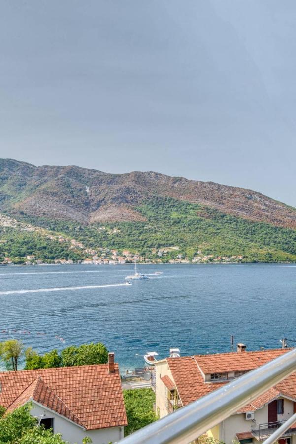 Apartmani Nikic -Tivat Kültér fotó