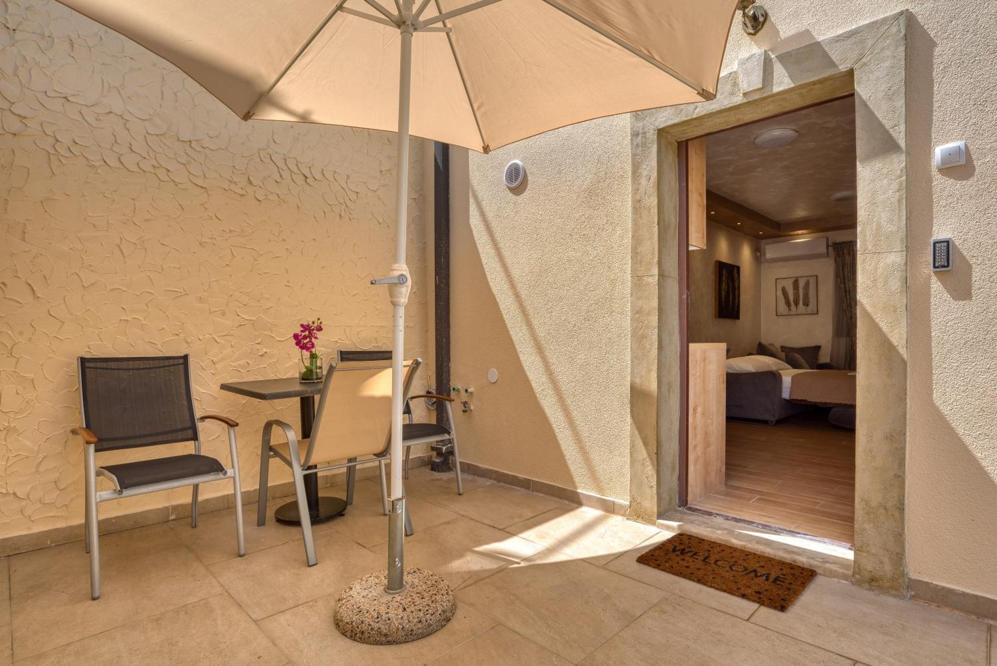 Apartmani Nikic -Tivat Kültér fotó