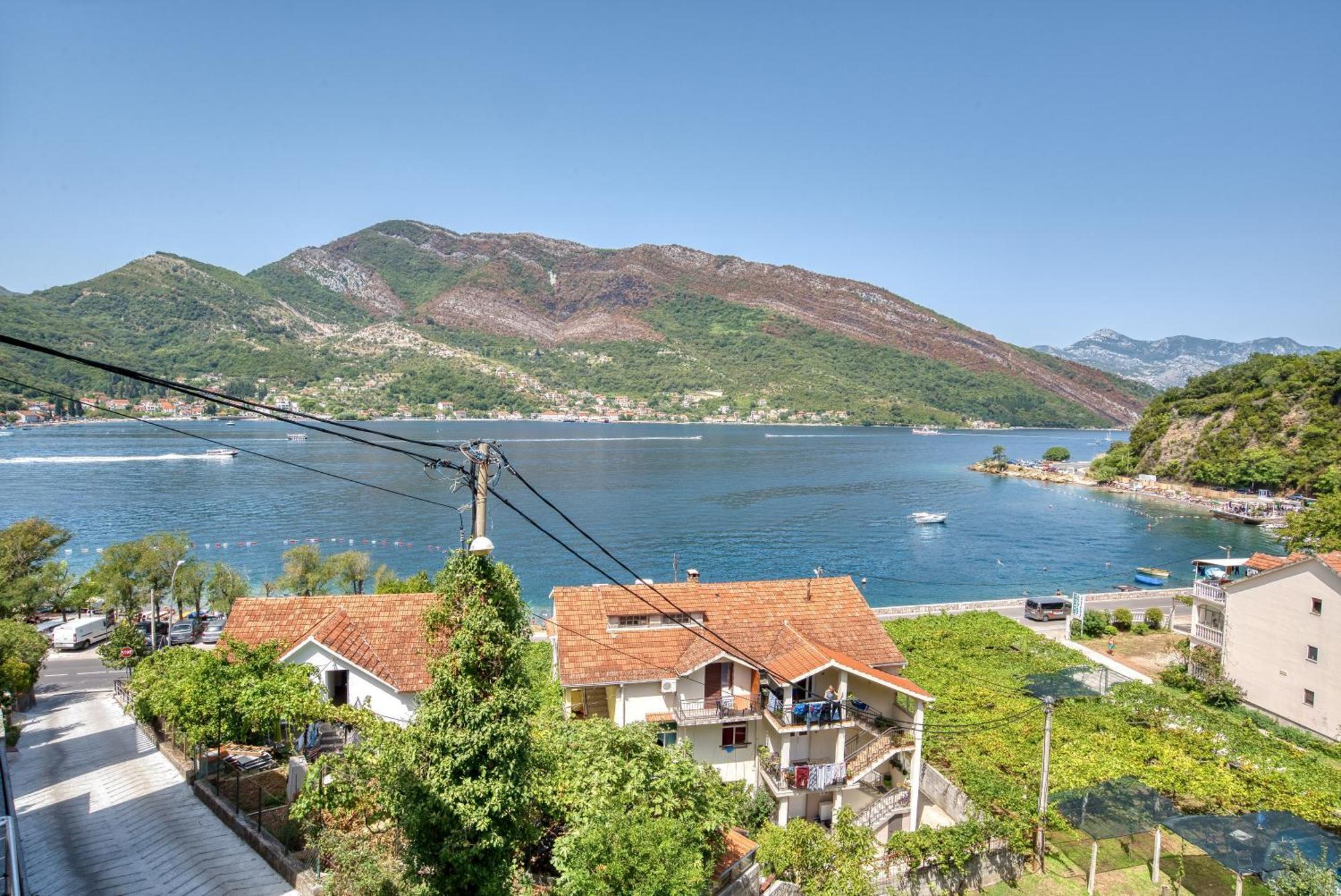 Apartmani Nikic -Tivat Kültér fotó