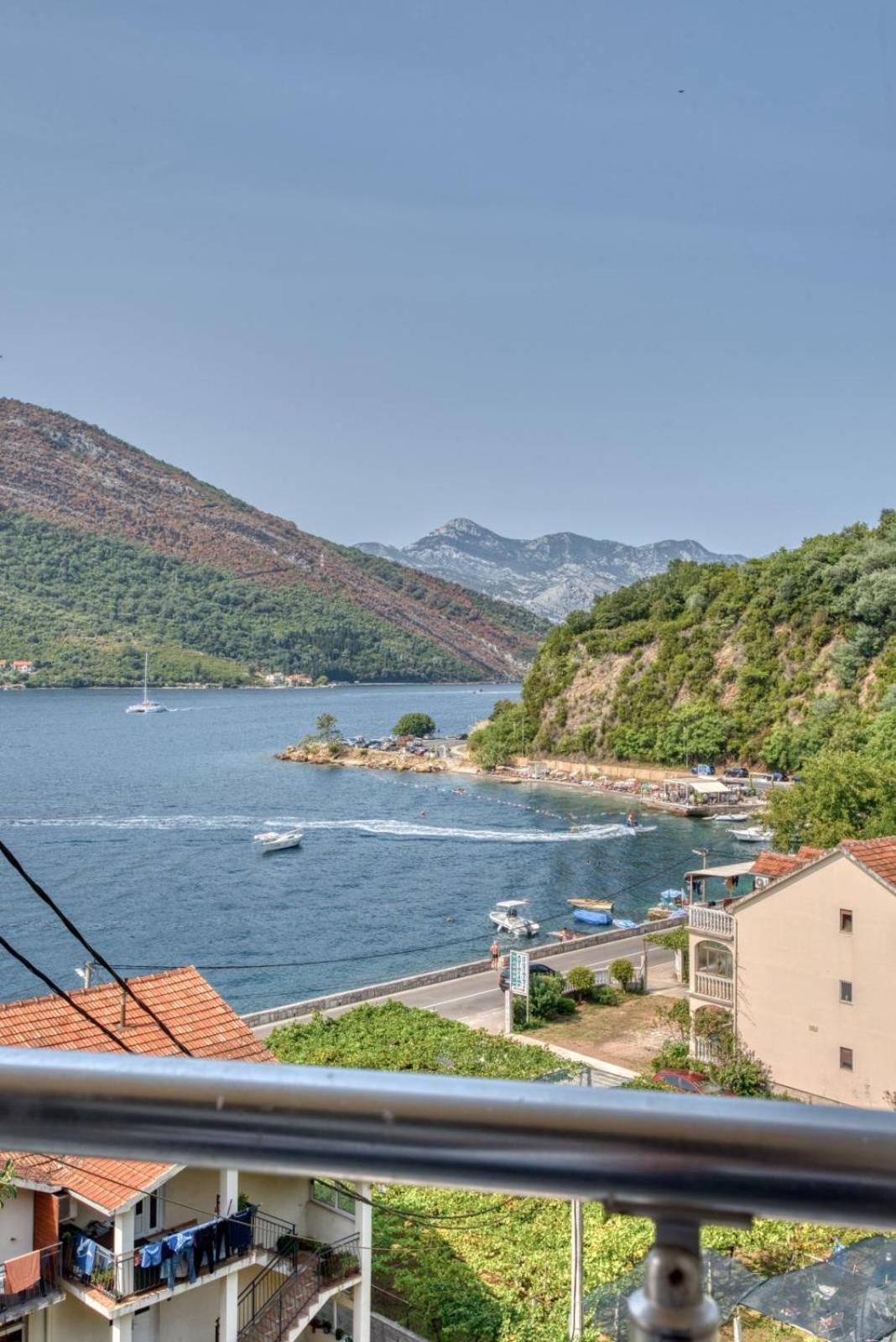 Apartmani Nikic -Tivat Kültér fotó