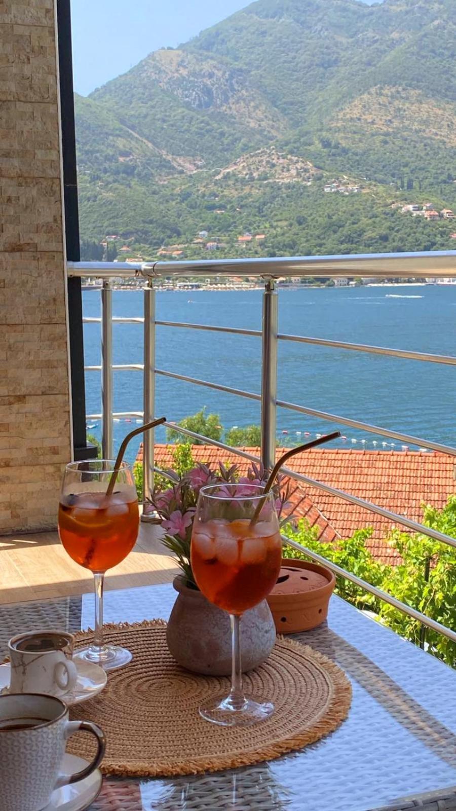 Apartmani Nikic -Tivat Kültér fotó